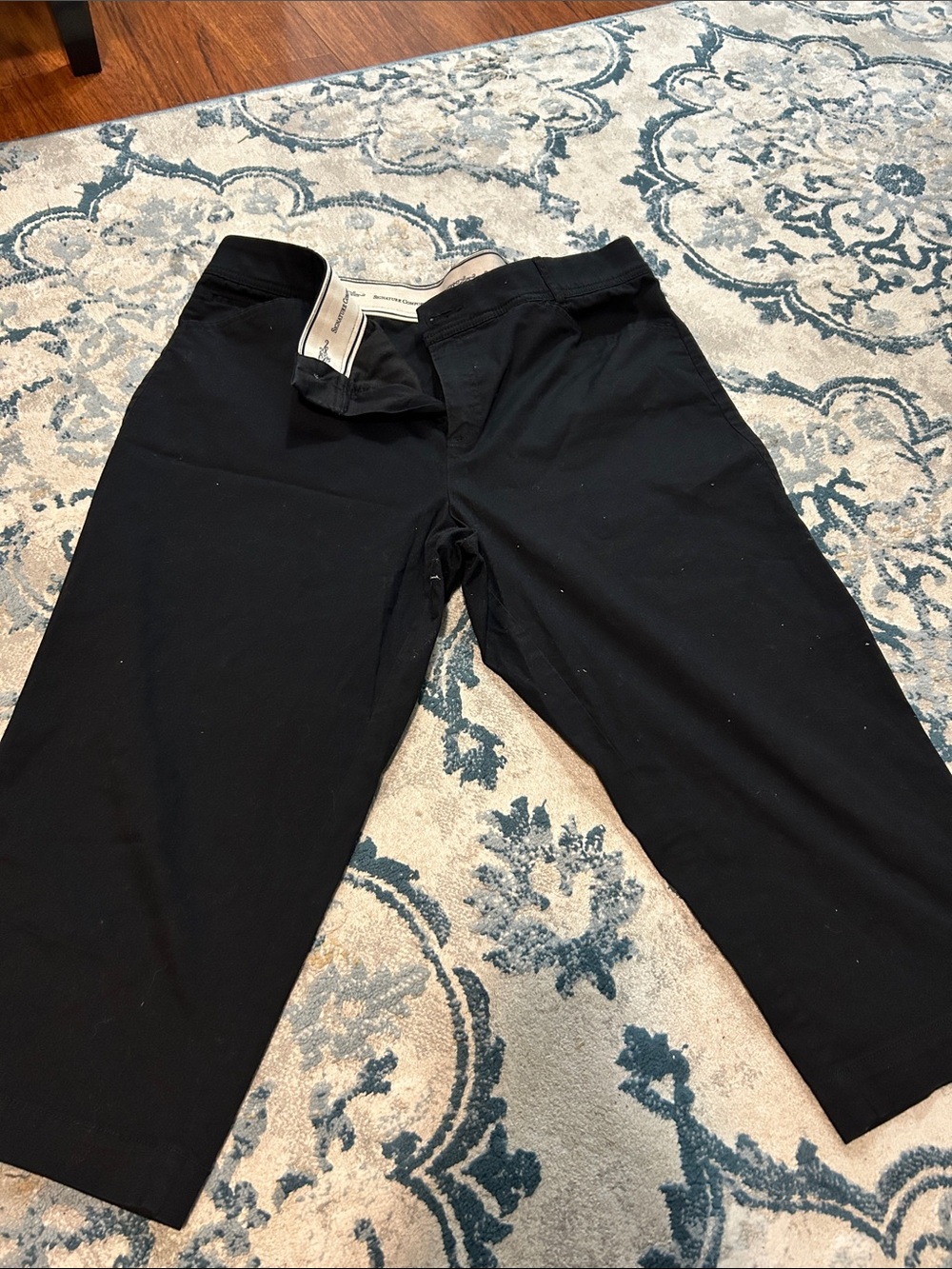 Womens Stretch Capri - Picture 3 of 5